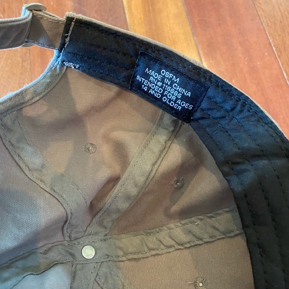 Game of Thrones house of Stark grey fitted cap - Picture 3 of 4